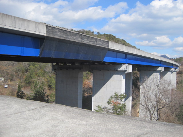 舞鶴若狭自動車道　藍本橋塗替塗装工事